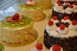 Blackforest & Fruit Gateaux (BF1)